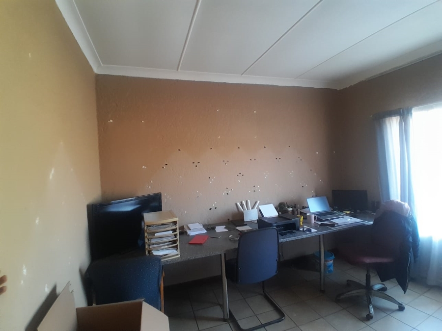 To Let 4 Bedroom Property for Rent in Kuruman Northern Cape